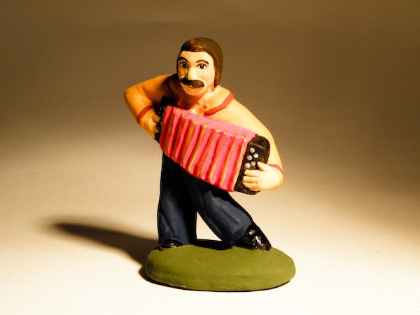 Gitan à l'accordéon en 7 cm