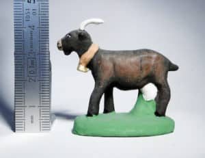 Chèvre Marron avec clochette pour santons de 7 cm