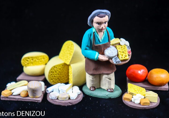 Fromager 7cm et accessoires Santon de fromager en 7cm